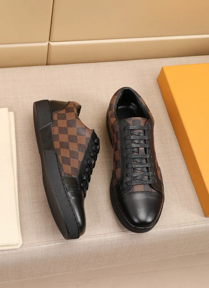 Men's shoes: 360💰[LV] official website popular series🔥🔥:2 production, selected high-end imported cowhide, sheepskin padding with sheepskin, matched with Louis Vuitton Monogram Eclipse canvas and pure black rubber soles, the ultimate simple design, the perfect interpretation of the latest inspiration for shoes, the integration of classics and fashion, high-end quality, worthy of your possession. The bottom car line will never be unglued🏆🏆🏆Welcome all sellers to sell in the picture above. We can send one piece on behalf of you. The code number is 38-44 (45 codes can be customized)
